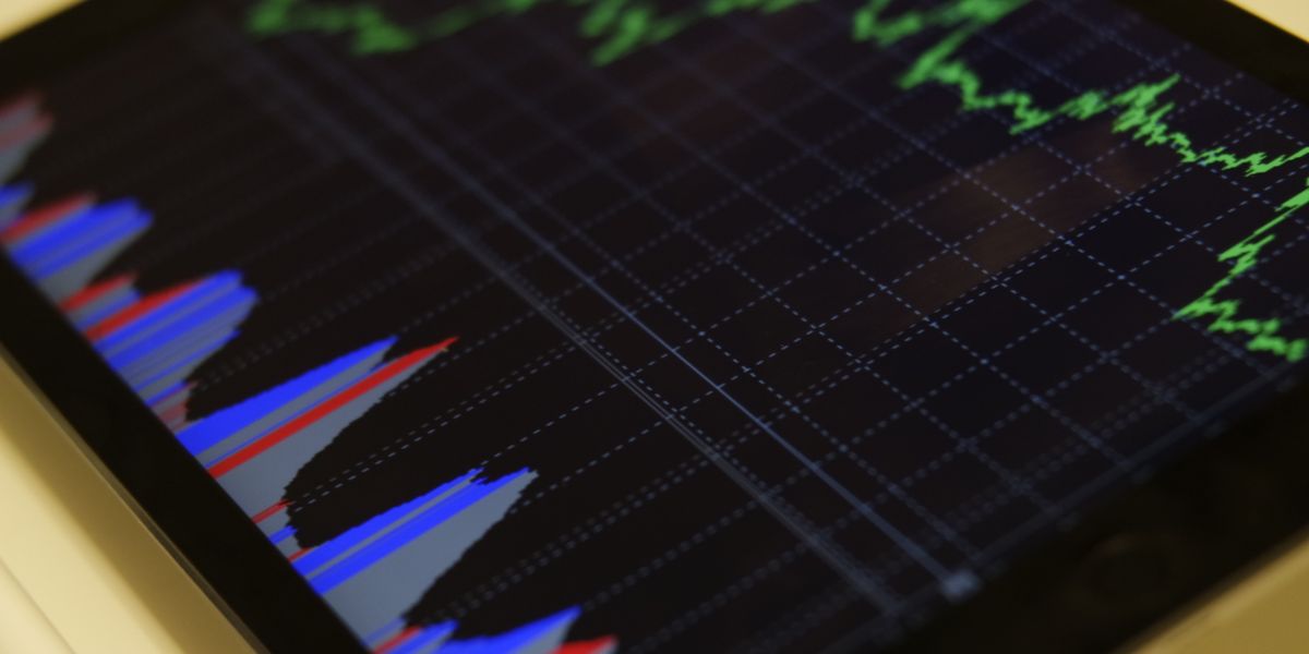QuickQ 节点列表与智能选线示意